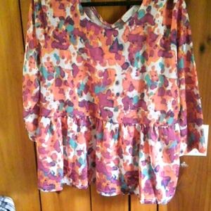 Three quarter sleeve woman's top 2xl nwot